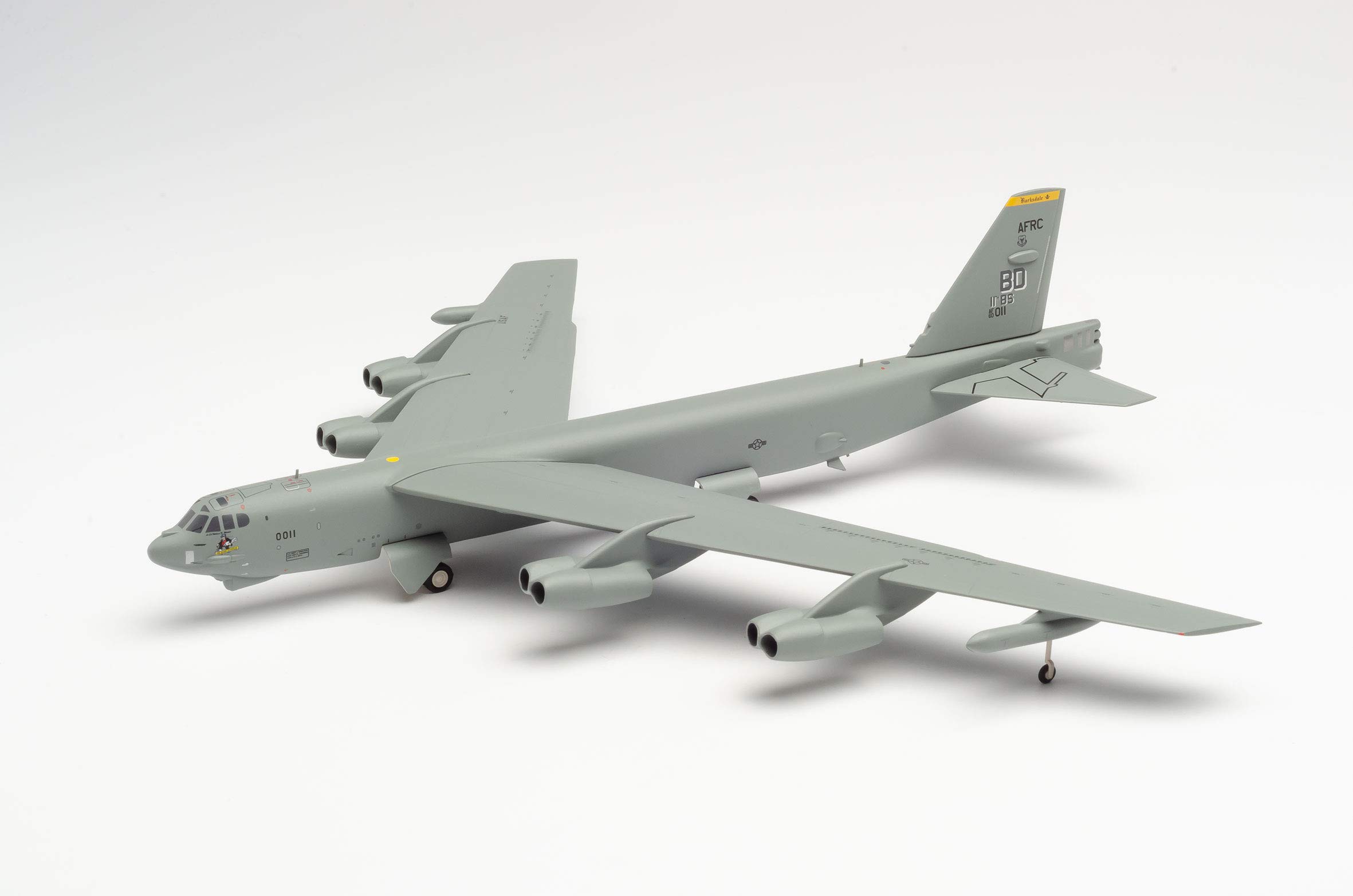 Amazon | ヘルパ 1/200 B-52H アメリカ空軍 第2爆撃航空団 第11爆撃