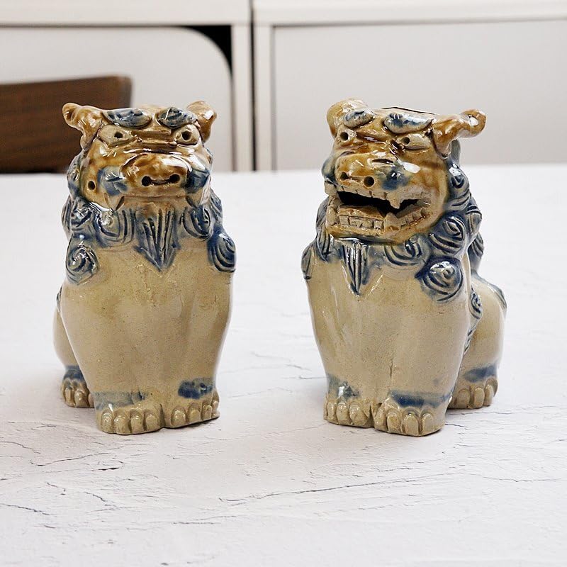 島常賀 壁掛けシーサー白土 壺屋焼 島常賀 壁掛けシーサー白土 壺屋焼