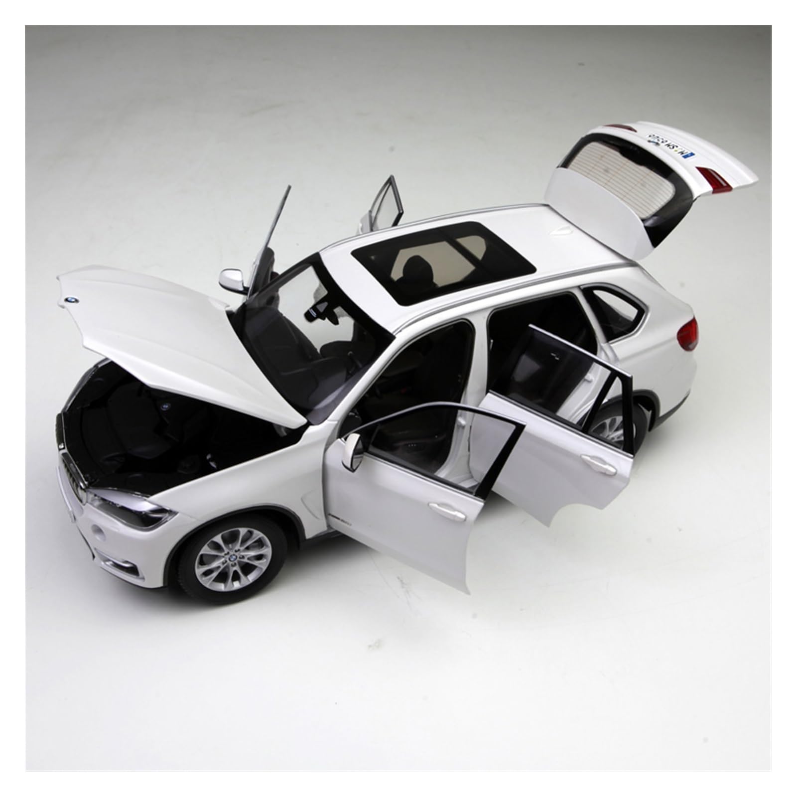 Amazon | ミニカーモデル 1/18スケール BMW X5 F15 ダイキャスト合金車