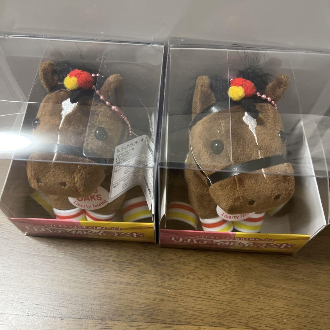 Amazon.co.jp: 牝馬三冠 リバティアイランド号 ぬいぐるみ ?ウインズ