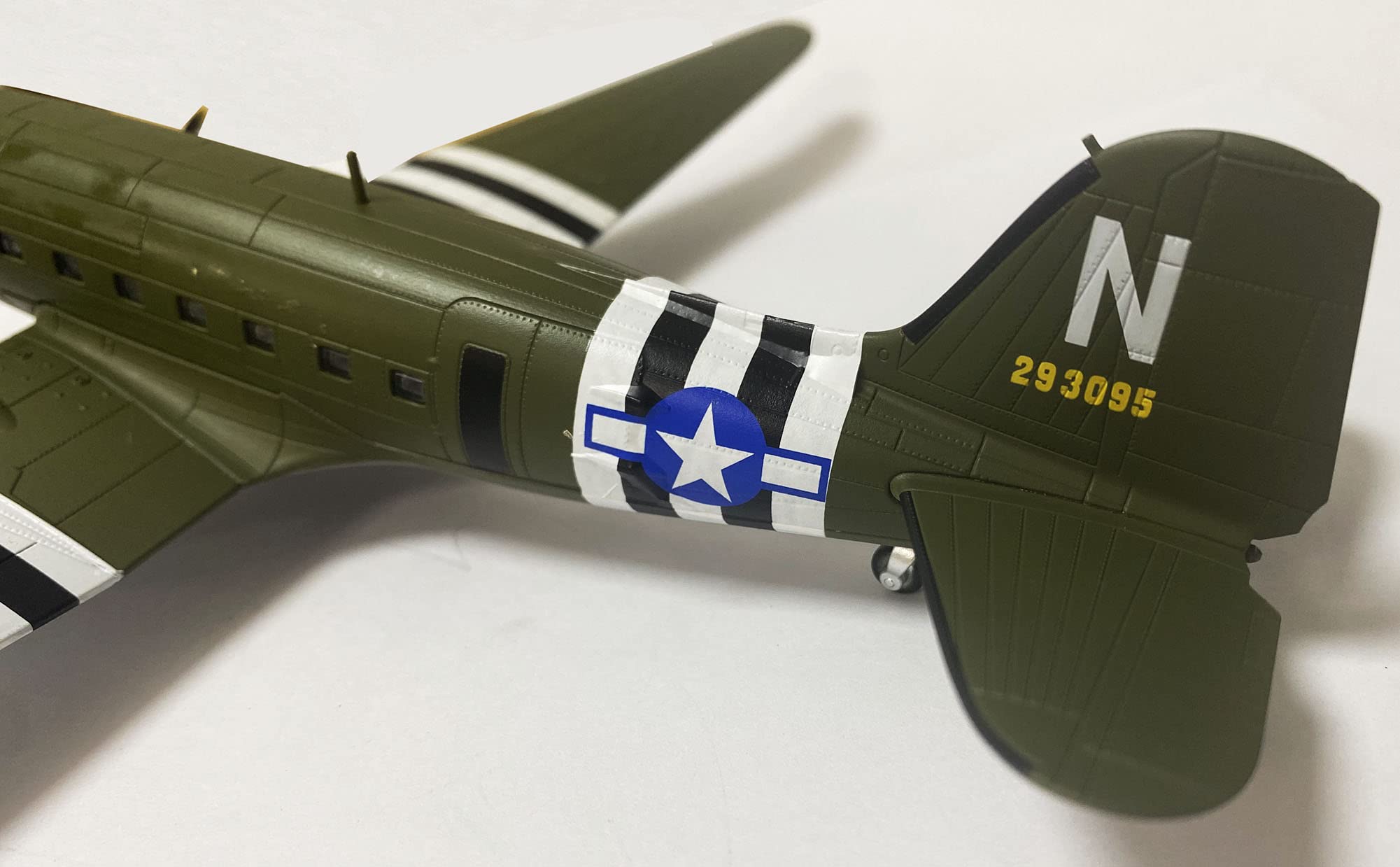 Amazon | Douglas C-47 スカイトレイン/ダコタ 1/100 ダイキャスト