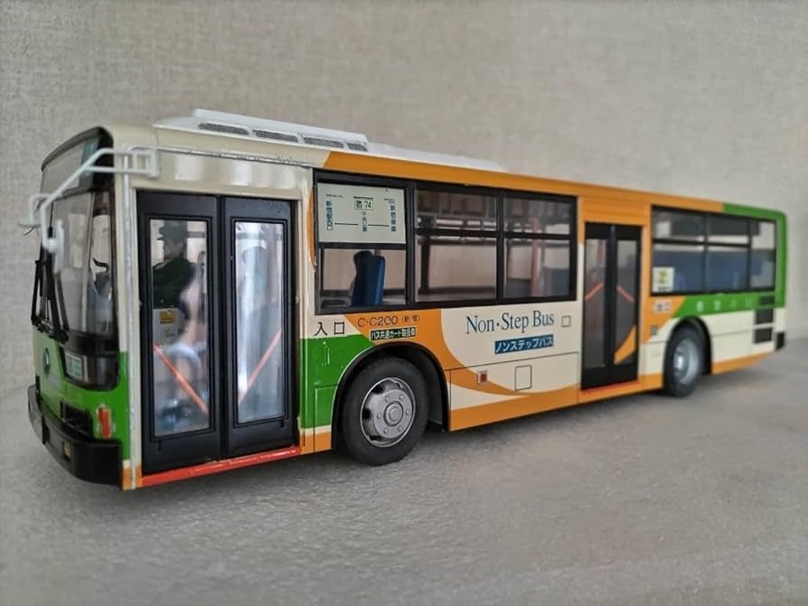 Amazon.co.jp: アオシマ模型 1/32東京都営バス(三菱ふそうエアロスター