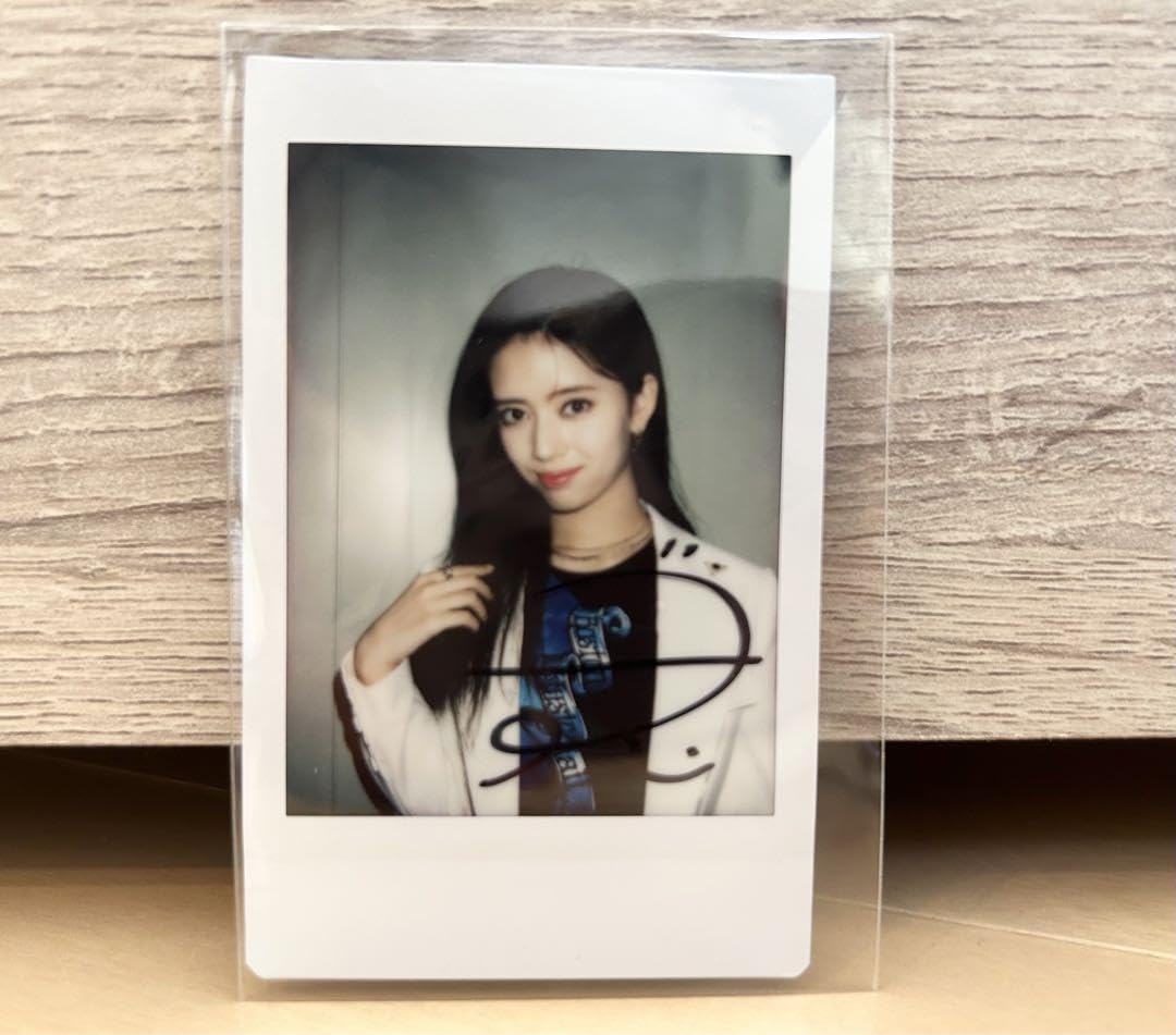 Amazon.co.jp: NiziU ニジュー U デビュー1周年 チェキ リマ 直筆