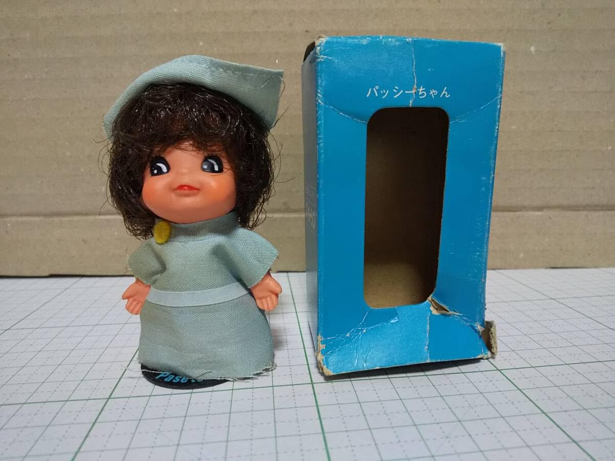 Amazon.co.jp: パッシーちゃん 女の子の人形 フィギュア 昭和レトロ