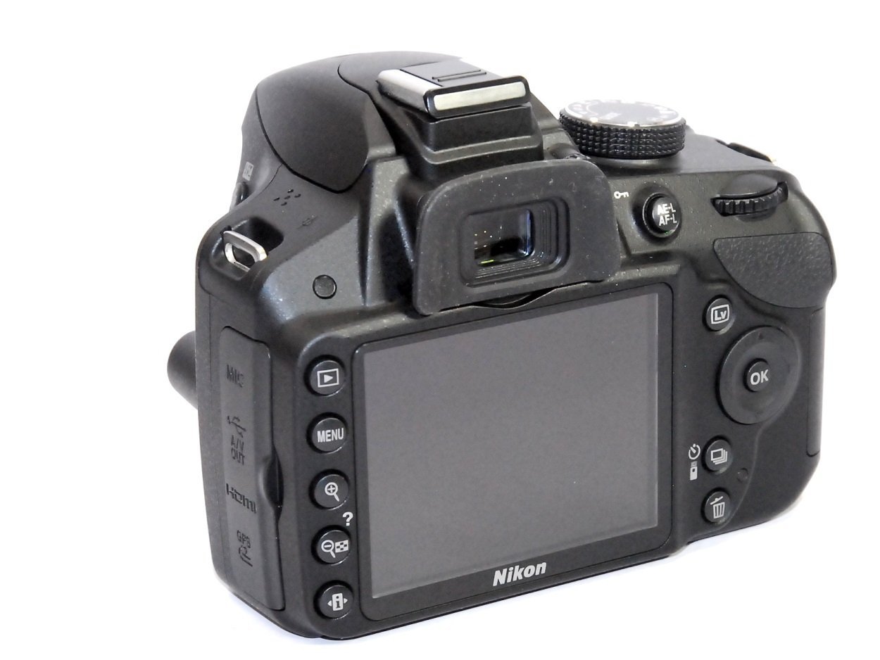 Amazon | Nikon デジタル一眼レフカメラ D3200 ボディー ブラック