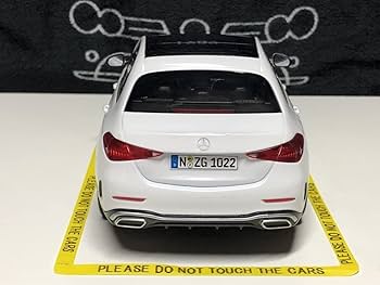 Amazon | NZG 1/18 Mercedes Benz C class (W206) 2021 opalite white