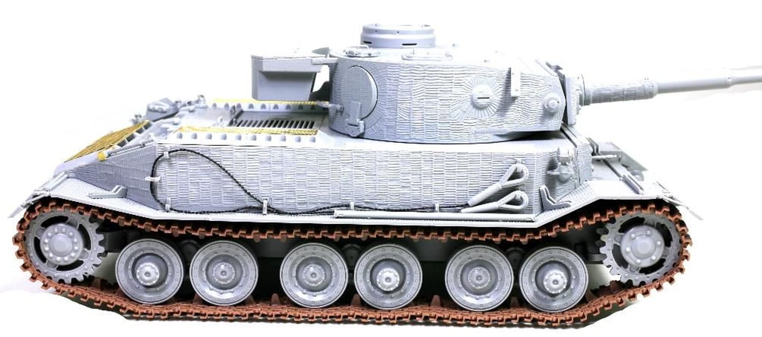 Amazon.com: Amusing Hobby AMH35A059 1/35 Tiger (P) 003 Tzinmerit
