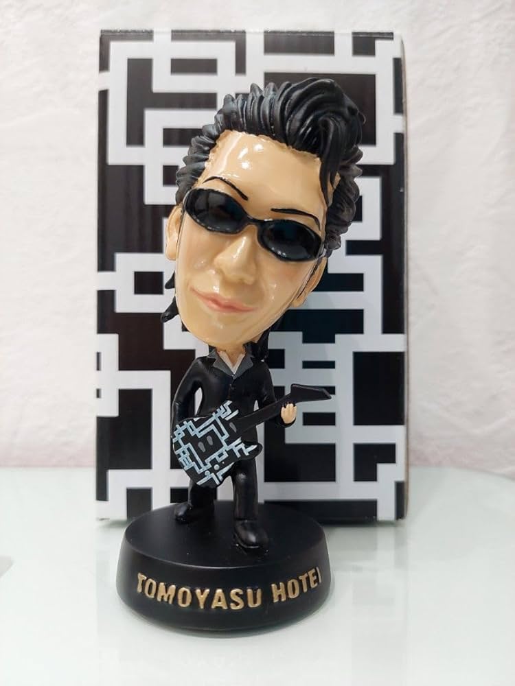 Amazon.co.jp: 布袋寅泰 グッズ バブルヘッド フィギュア : ホビー