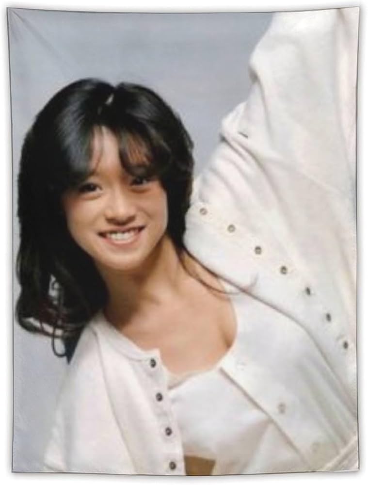 Amazon.co.jp: 中森明菜 写真ポスター タペストリー 印刷 ポスター