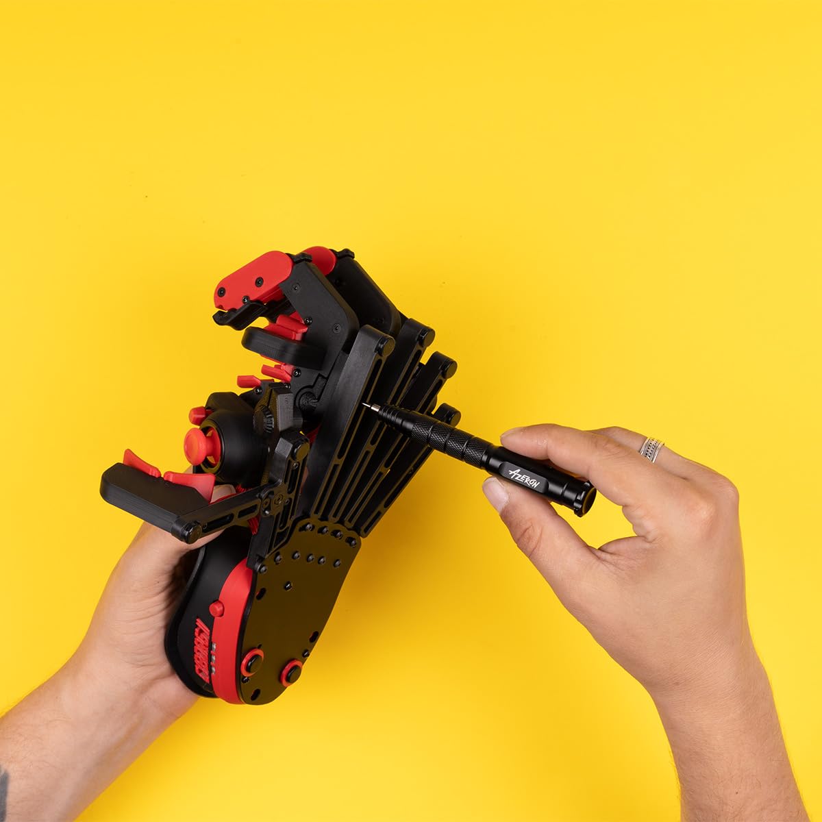 Amazon | AZERON サイボーグ Ⅱ ゲーミングキーパッド：PCゲーム向けの