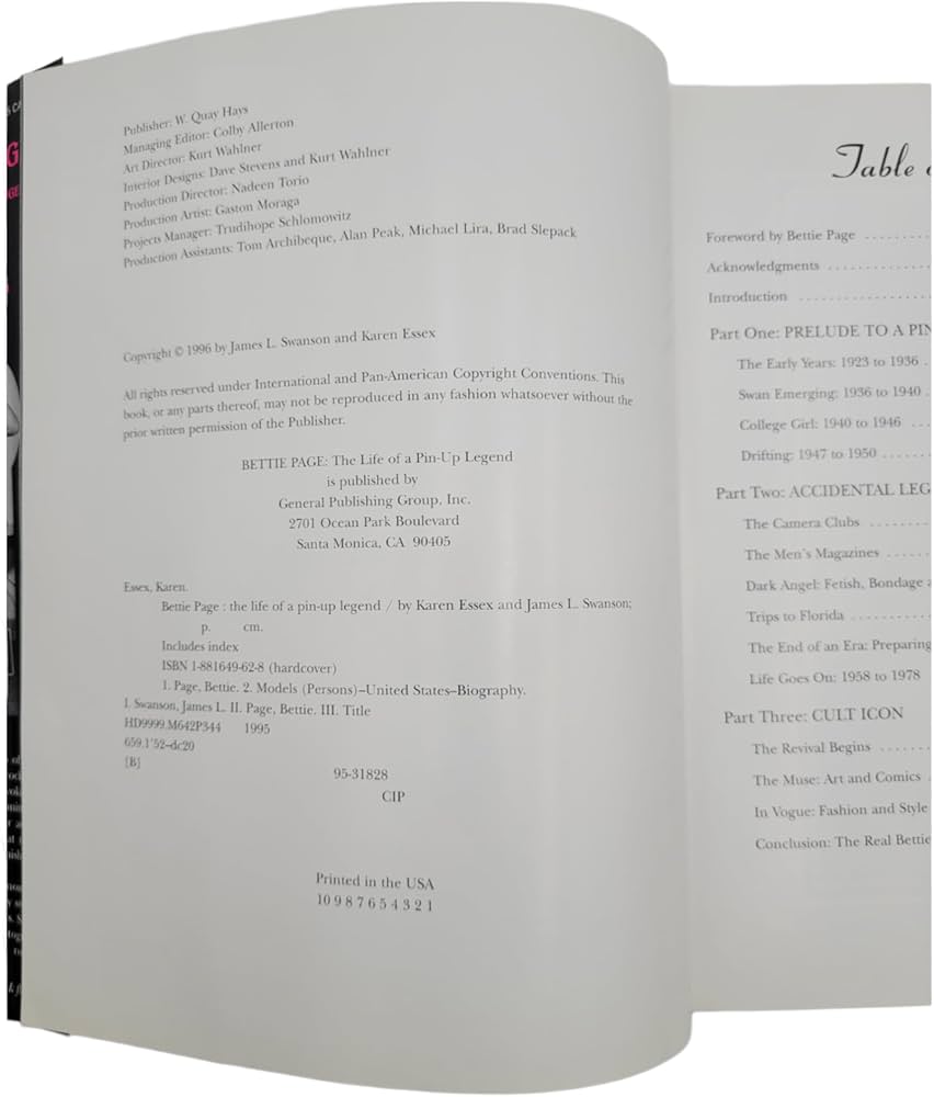 Bettie Page: The Life of a Pin-Up Legend: Essex, Karen, Swanson