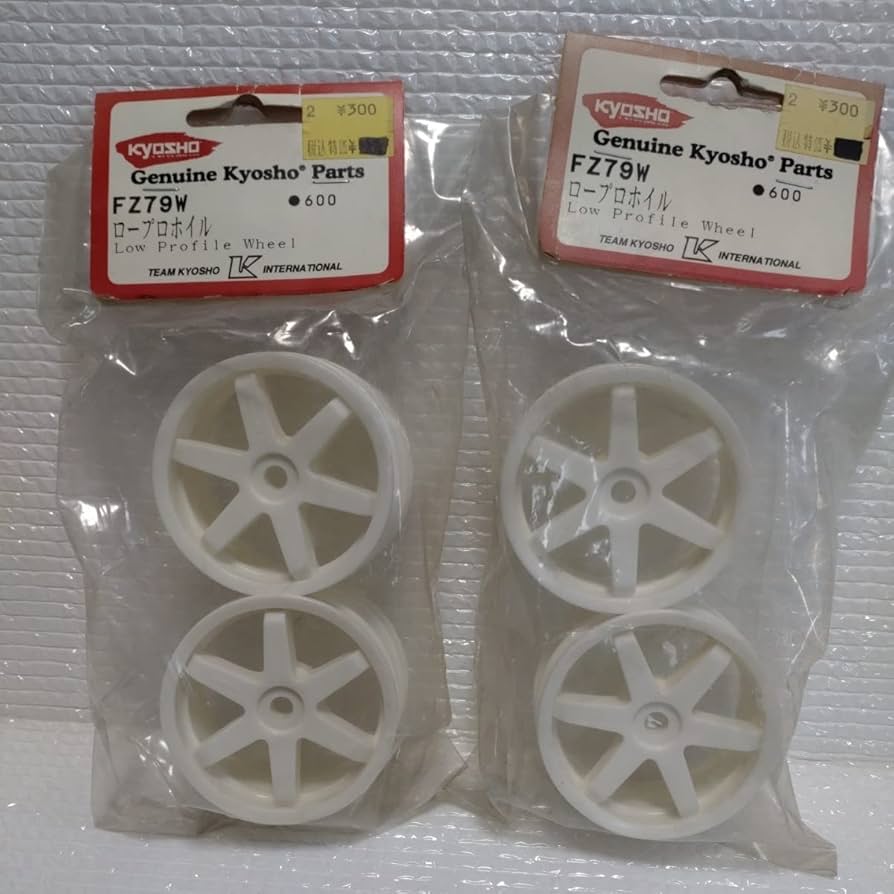 Amazon | 京商 kyosho スーパーテン FW04用フロントホイール4本 FZ79W