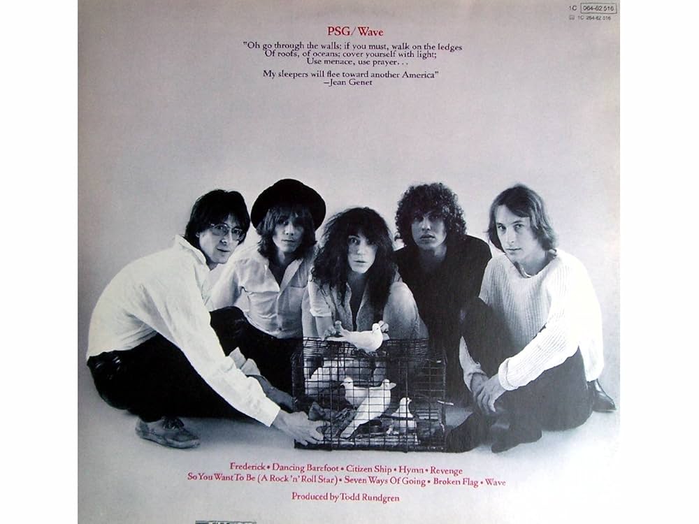 Amazon.com: Patti Smith Group / Wave / Germany / Arista, EMI