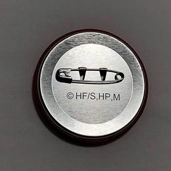 Amazon.co.jp: ハイキュー 刺繍缶バッジ 孤爪研磨 黒尾鉄朗 音駒 缶