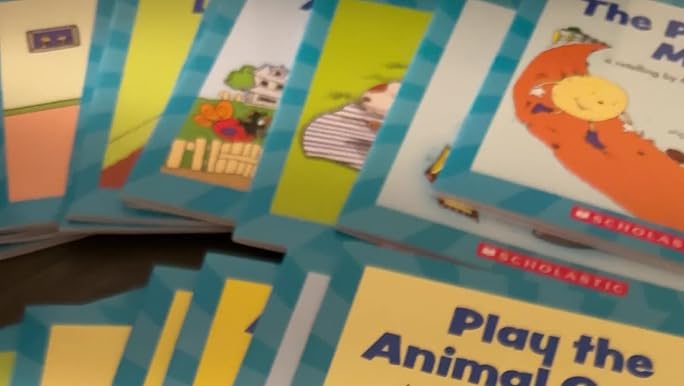 Amazon.com: Phonics First Little Readers: 9781338717563