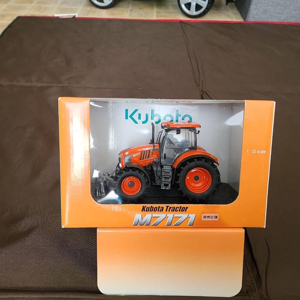 Amazon.co.jp: クボタ トラクター M7171 欧州仕様 1:32 ミニチュア