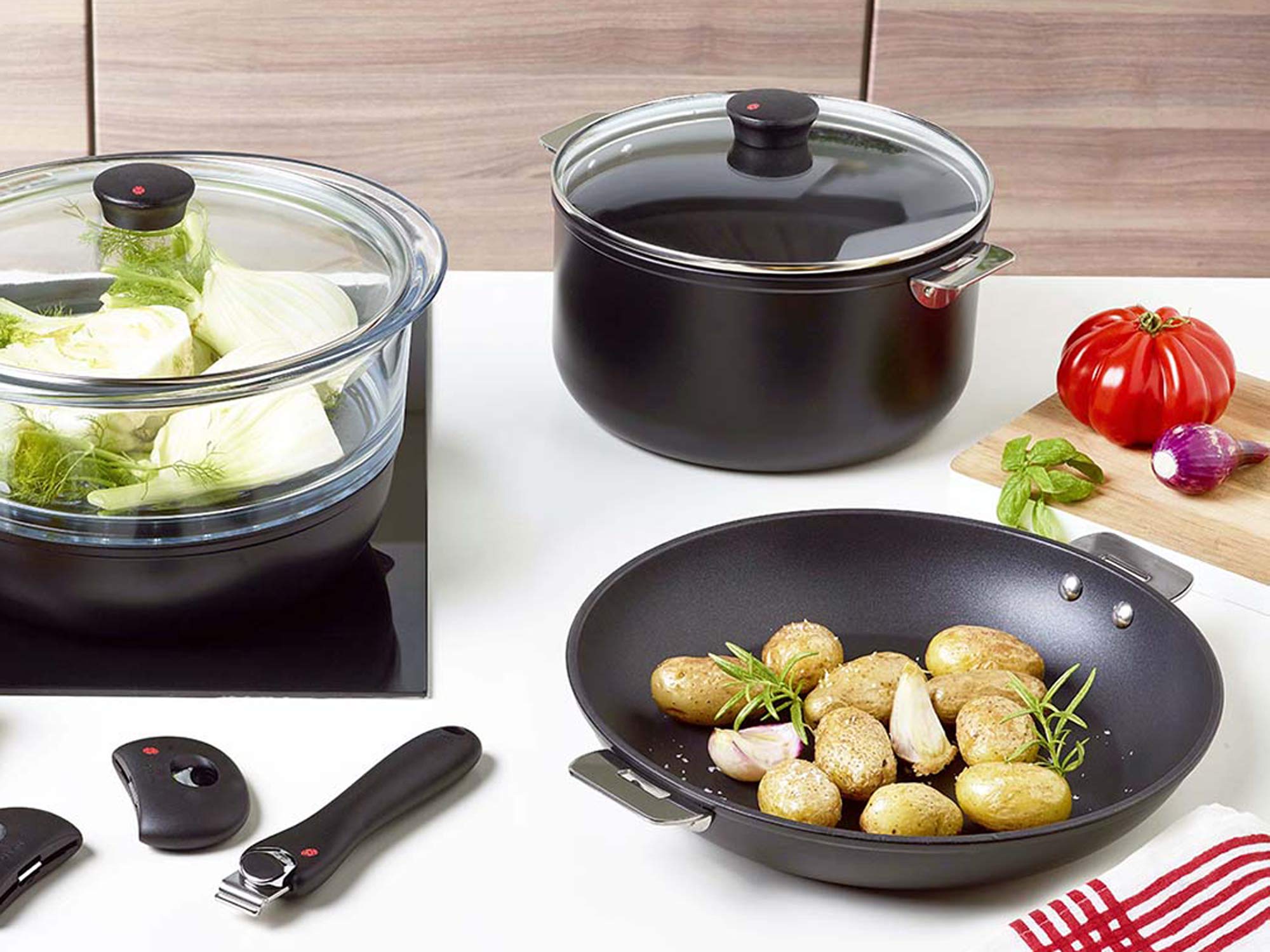 Amazon｜CRISTEL クリステル ブラックライン 深鍋 18cm ガス IH対応