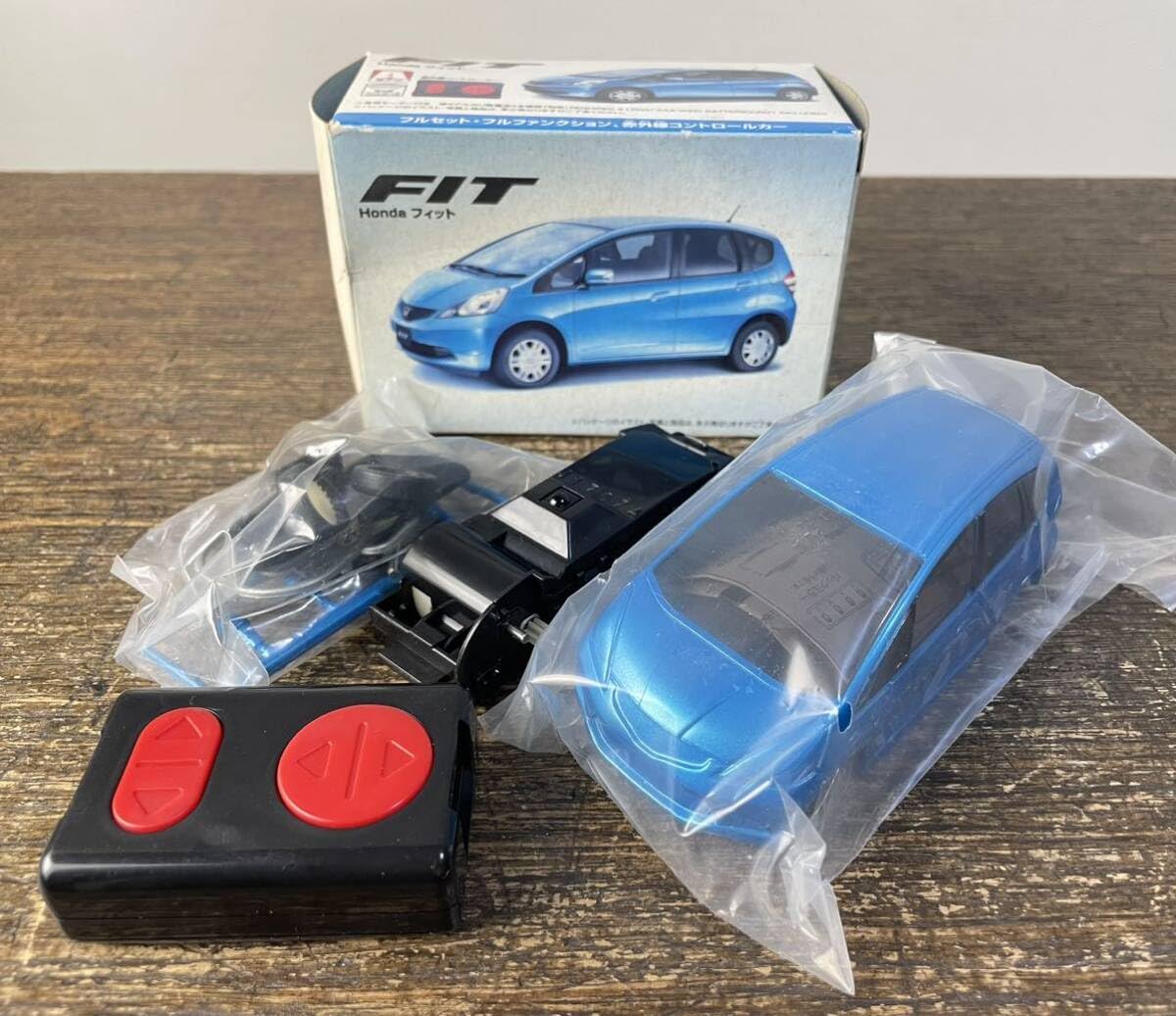 Amazon.co.jp: 未組立て トミー ホンダ フィット カウル 赤外線