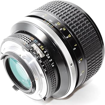 Amazon.co.jp: Nikon Ai-s NIKKOR 85mm F1.4 : 家電＆カメラ