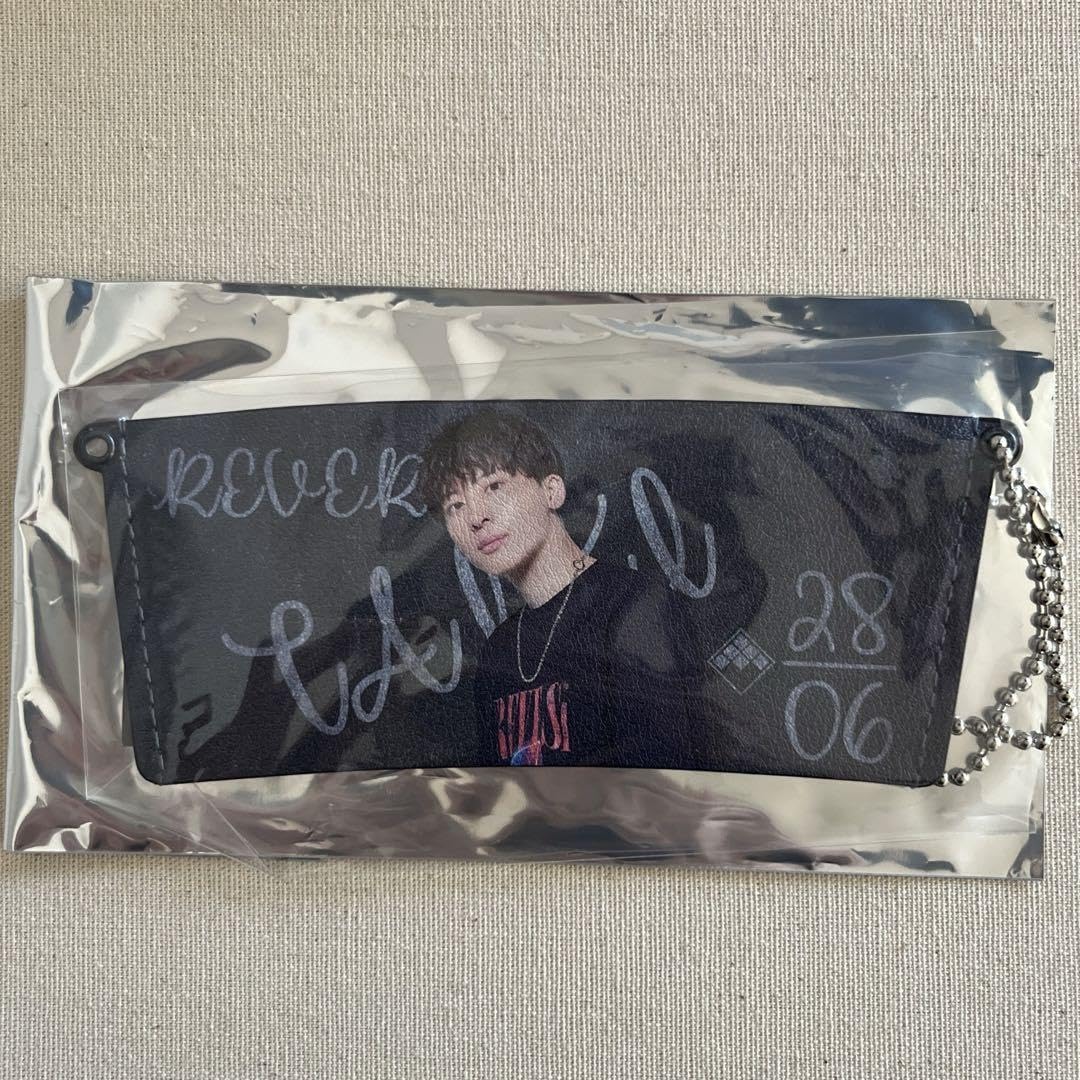 item multi strap pouch 工藤大輝 item multi strap pouch 工藤大輝