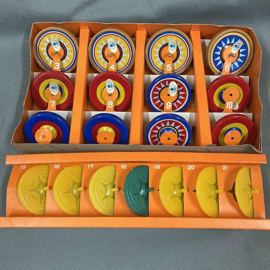 Amazon.co.jp: 昭和レトロ コマ いろいろ19個 当時物 駄菓子屋 珍しい