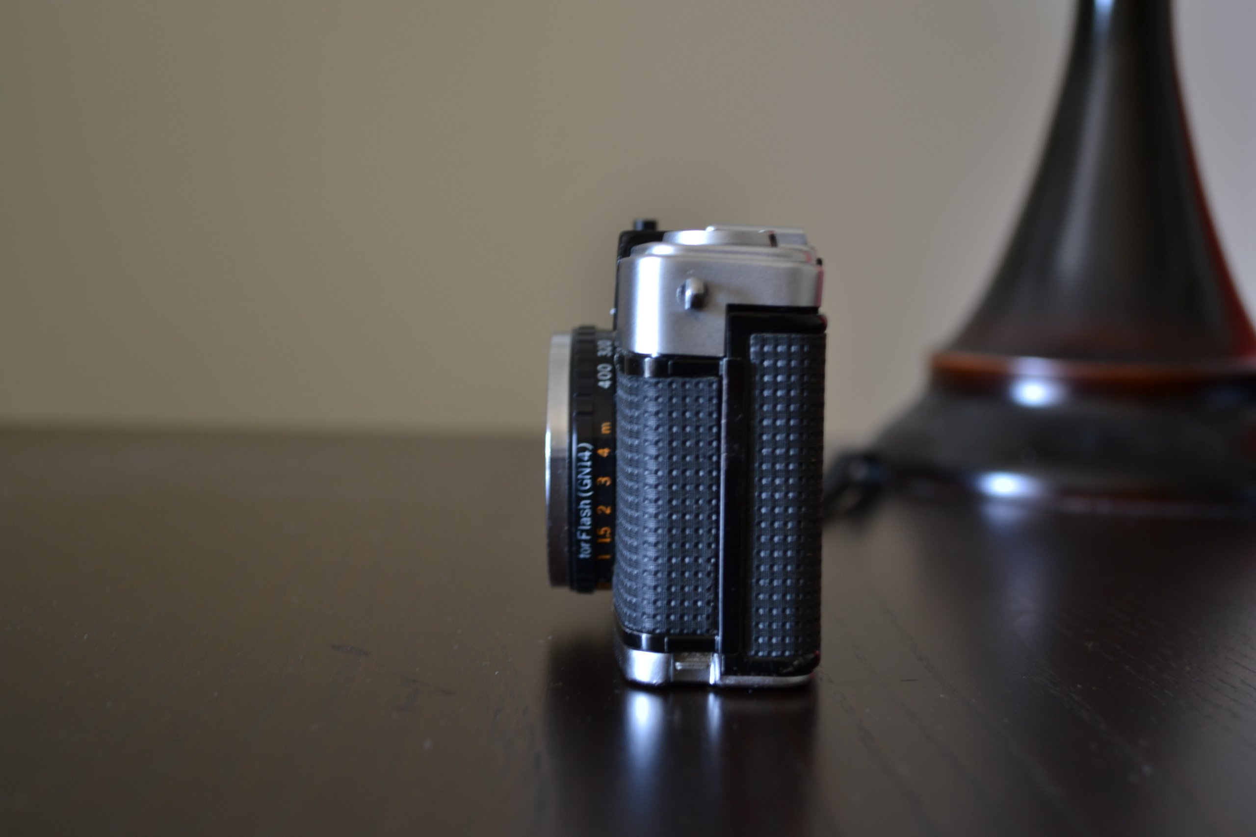 Amazon.com : Olympus Pen EE-3 Half Frame 35mm Camera With 28mm F