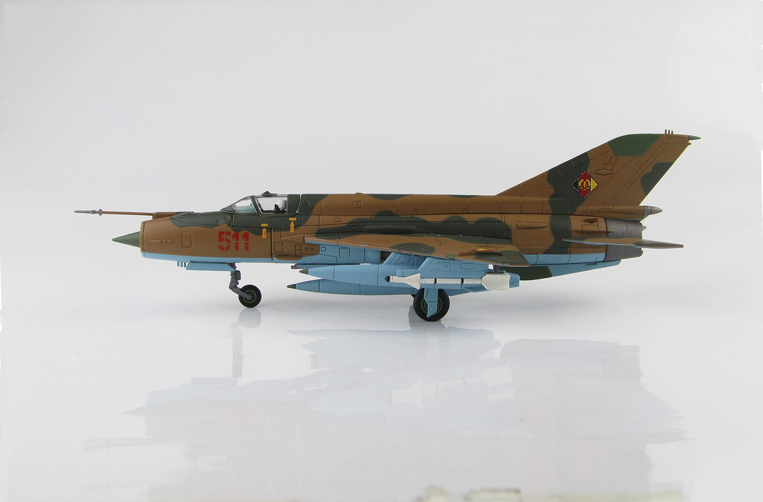 Amazon.co.jp: ホビーマスター MIG-21MF フィッシュベッド 551 23+16