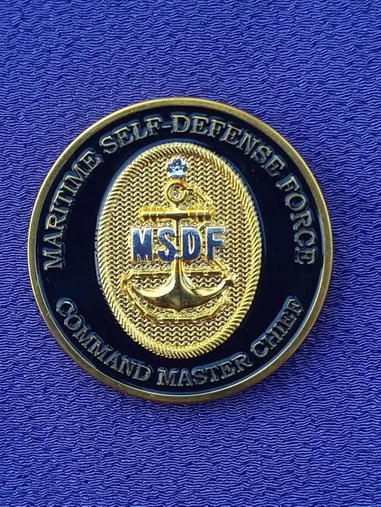 Amazon.co.jp: 海上自衛隊護衛艦さわぎり 先任伍長（最後の1枚