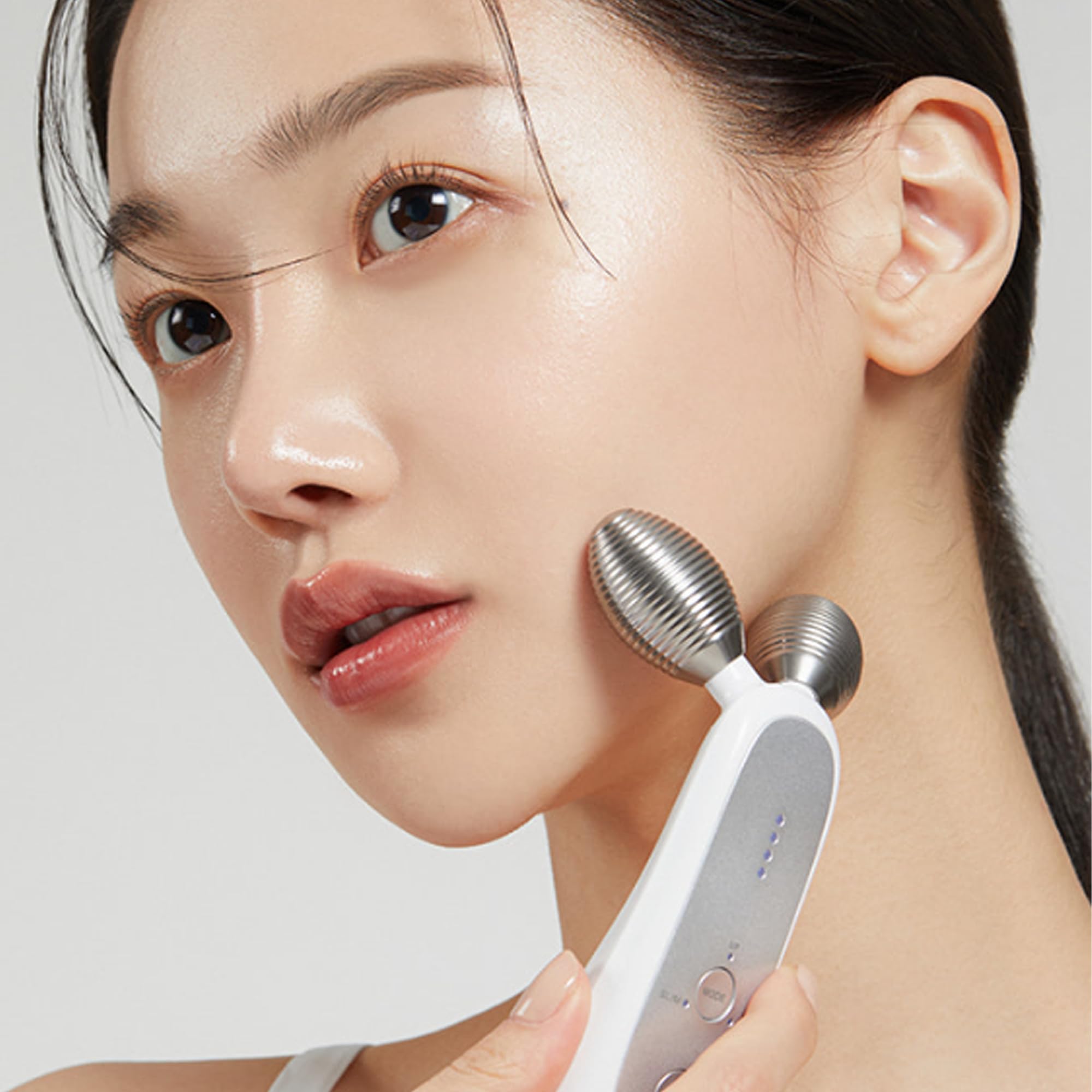 Qoo10] メディキューブ ダーマエアショット ⁄ スキンブースター