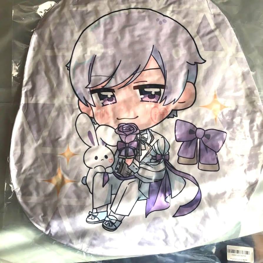 Amazon.co.jp: いれいす3周年ダイカットクッション 初兎くんver