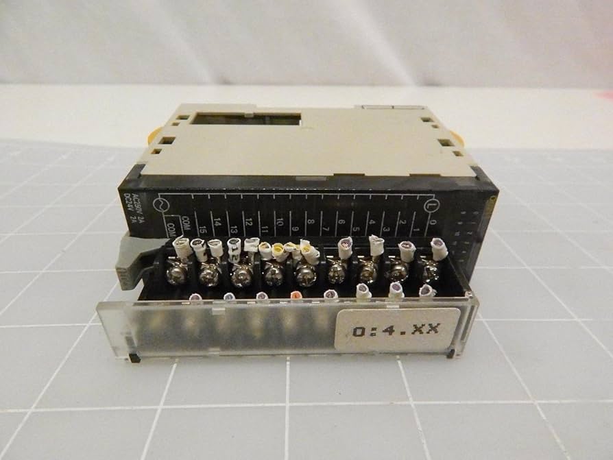 Amazon.co.jp: Omron cj1 W-oc211リレー接点出力ユニット( 16出力