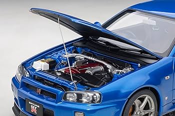 Amazon.com: AUTOart 1/18 Nissan Skyline GT-R (R34) V Spec II