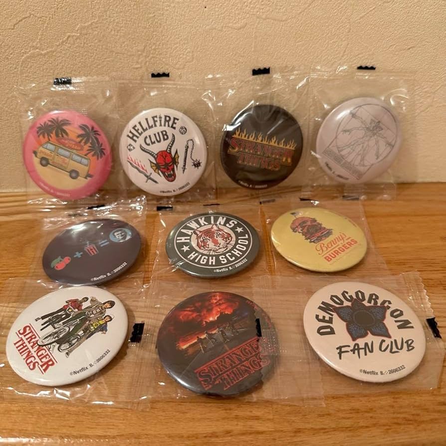 Amazon | ストレンジャーシングス Netflix ガチャ 缶バッジ 10種類