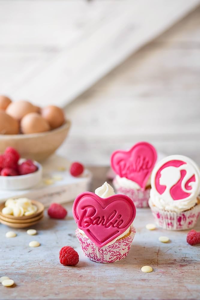 Amazon | DECORA 0403000 バービークッキーカッター+装飾マーカー2個