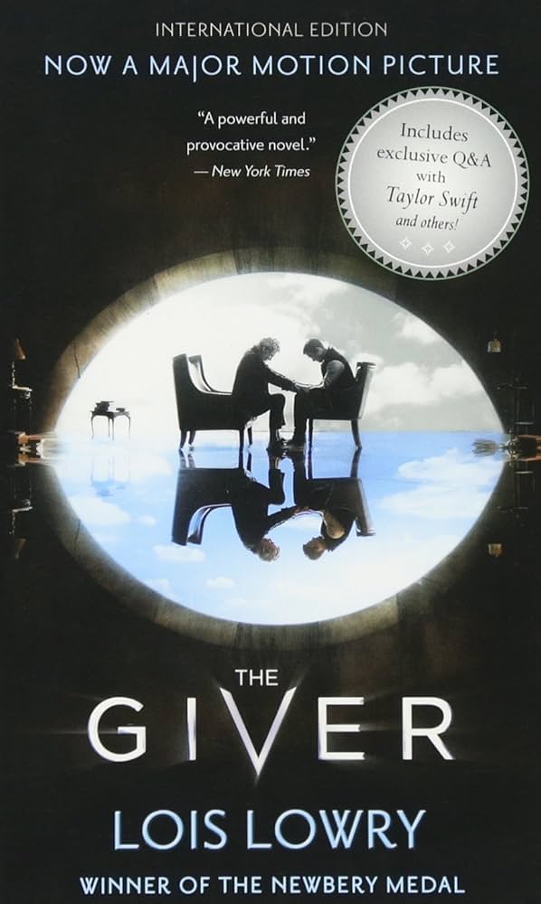 The Giver (International Ed) (Giver Quartet): Lois Lowry