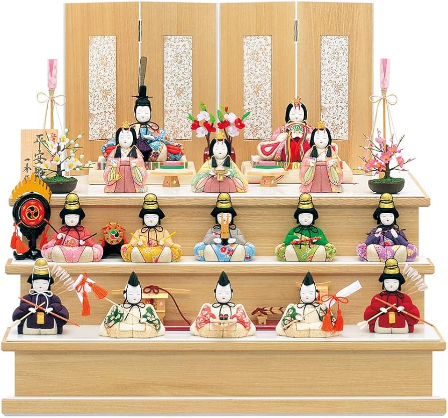 Amazon | 雛人形 木目込み 一秀 ひな人形 十五人飾 平安雛15号 木製三