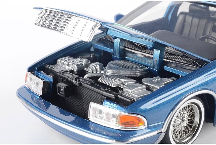 Amazon.com: Motormax 1993 Chevrolet Chevy Caprice Lowrider 1:24
