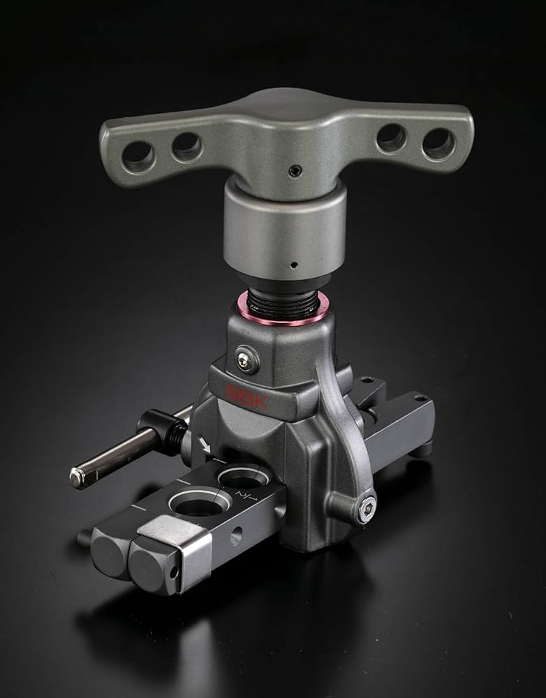 Amazon | BBK 超軽量型フレアツール(クラッチ式) 700-OPA | パイプレンチ