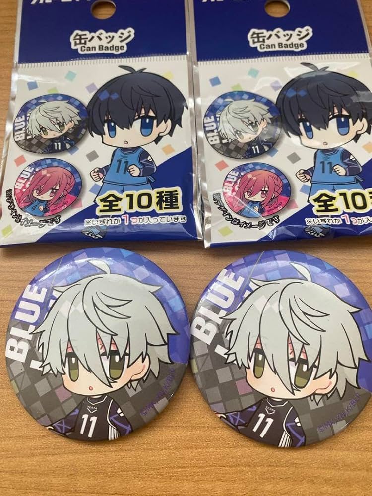 Amazon.co.jp: ブルーロック 缶バッジ 凪征士郎 まとめ売り セリア 百