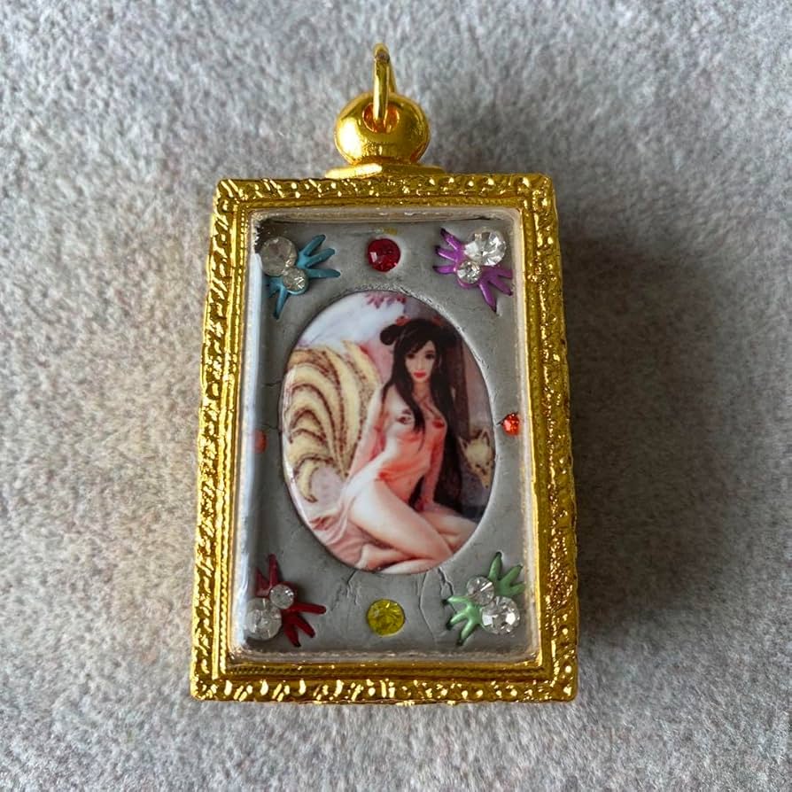 高級品！】タイのお守りプラクルアン！高級九尾の狐！恋愛運&金運