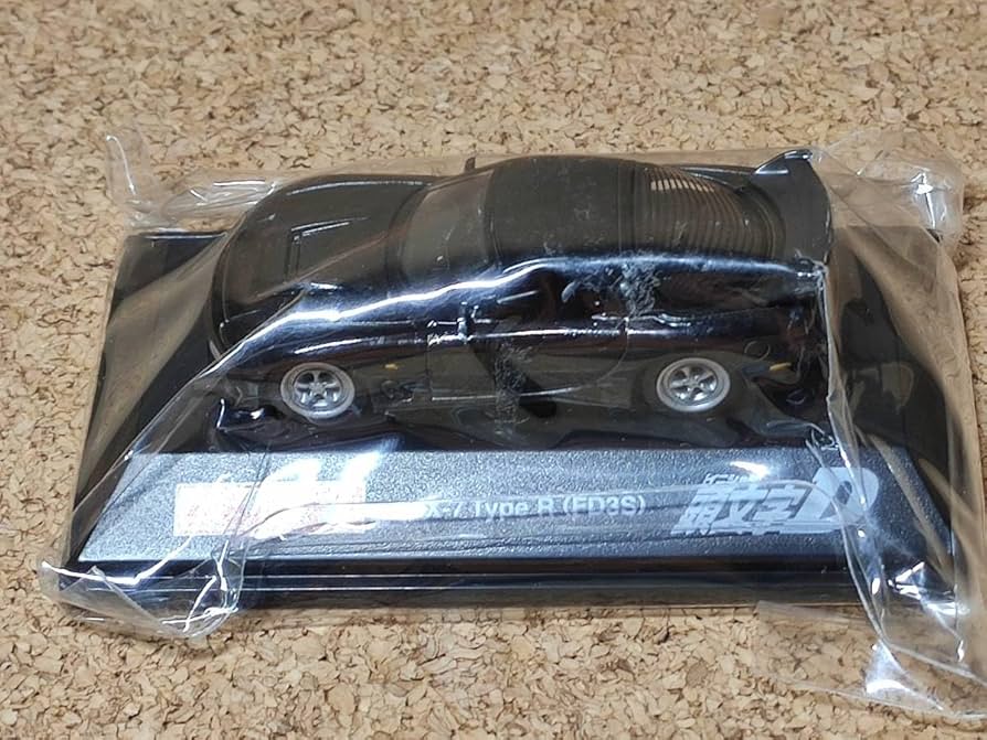Amazon.co.jp: リアルX 1/72 イニシャルD RX-7 FD3S タイプR 黒