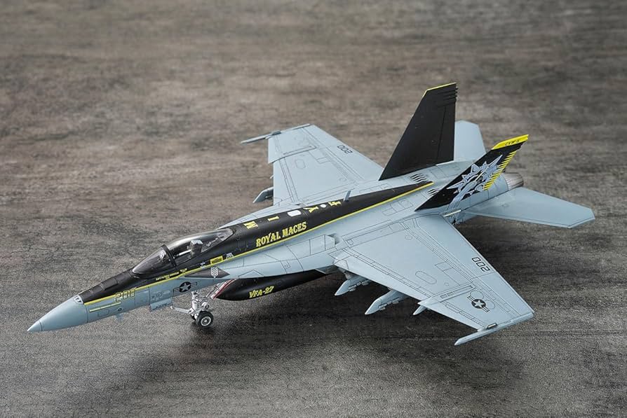 Amazon | プラッツ 1/72 アメリカ 艦上戦闘機 F/A-18E スーパー