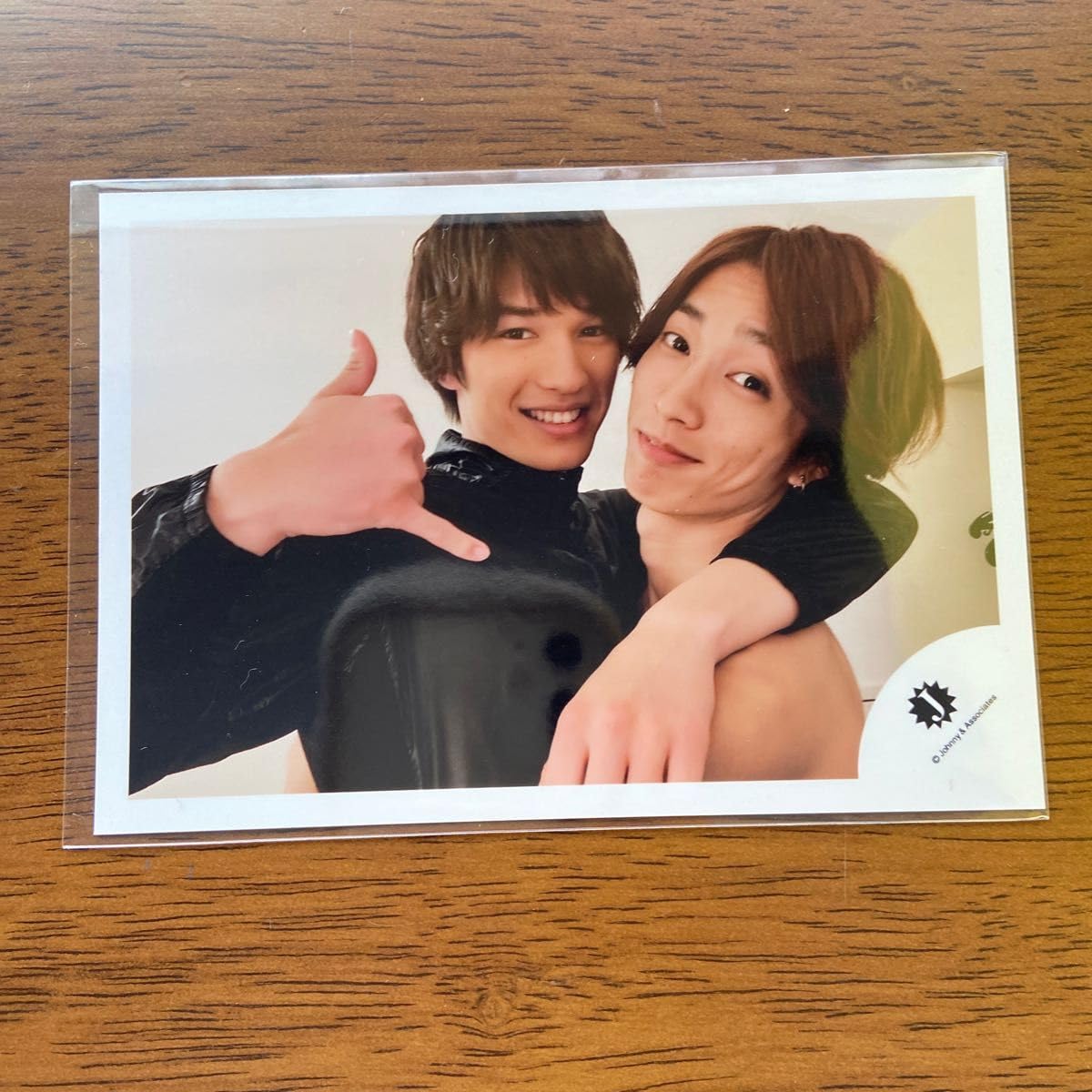 Amazon.co.jp: SixTONES 田中樹 ジェシー jロゴ Jr. 公式写真 : ホーム