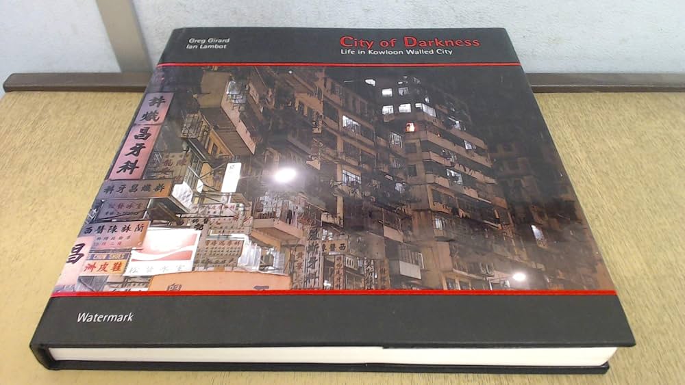 Amazon | City of Darkness: Life in Kowloon Walled City | Lambot