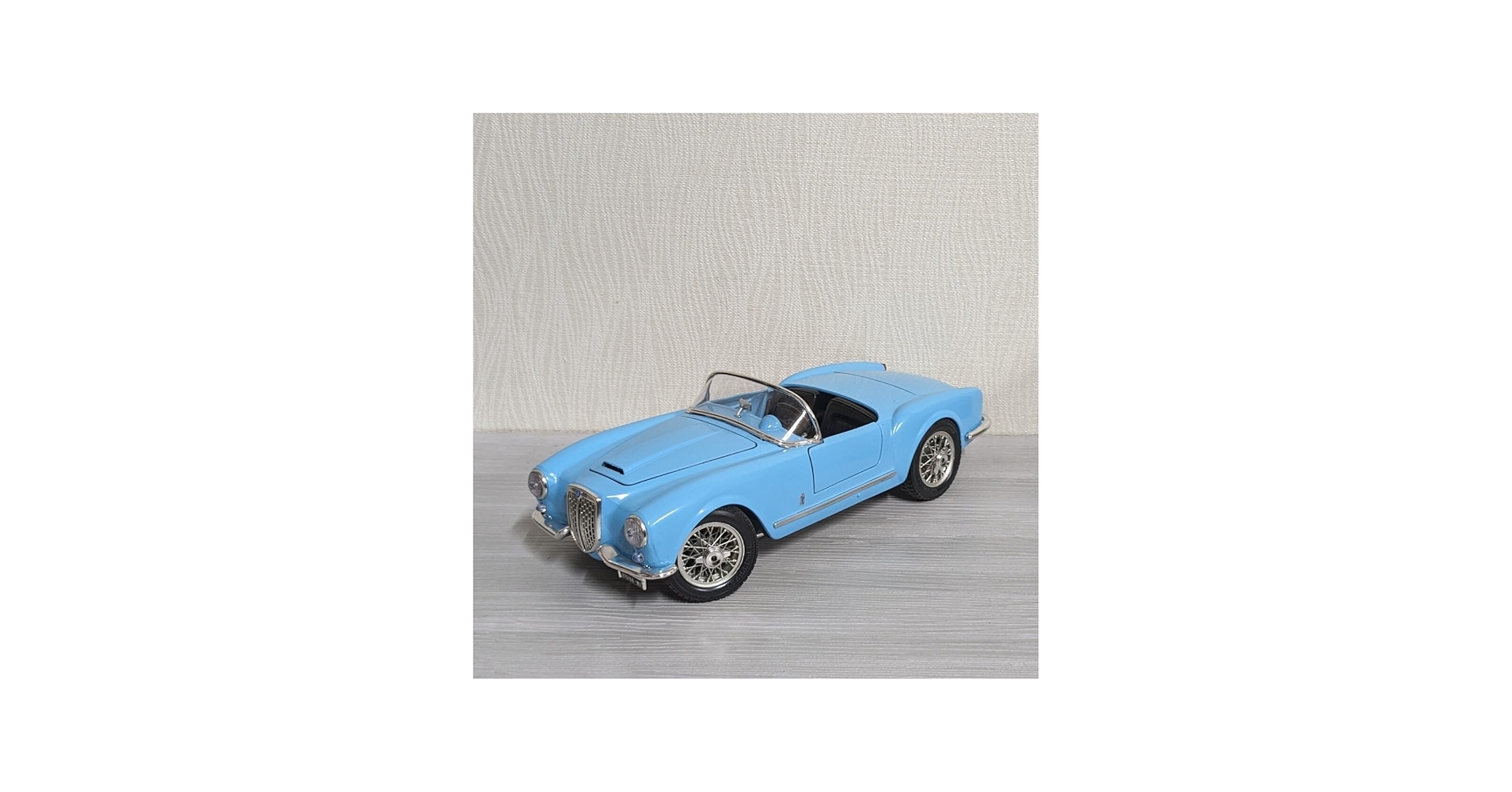 Amazon | Bburago 1/18 LANCIA Aurelia B24 Spider 1955 ランチア