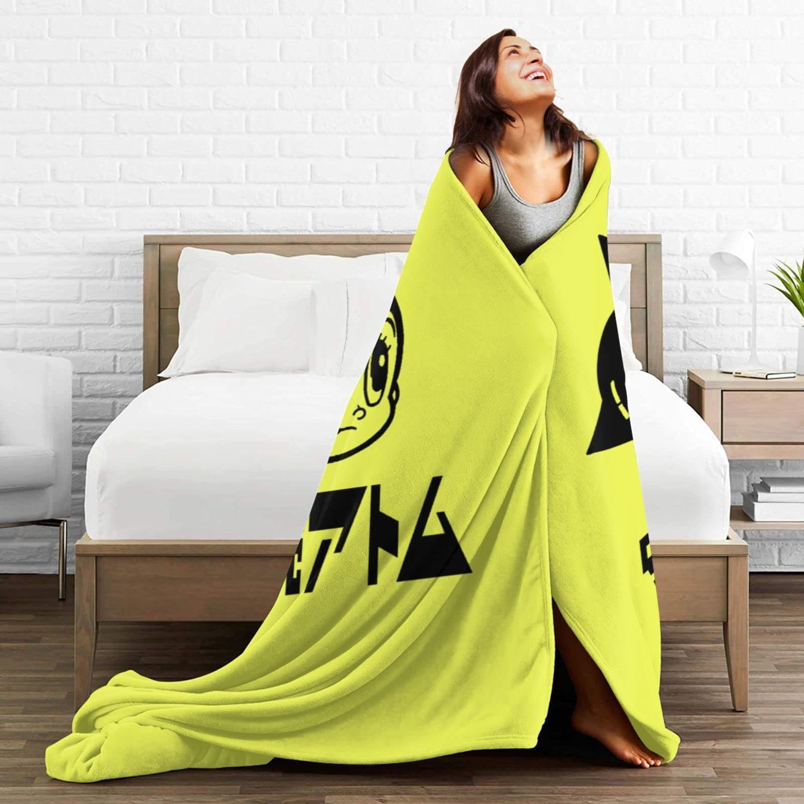 Amazon｜鉄腕アトム (2) オシャレ 毛布 ブランケット 大判