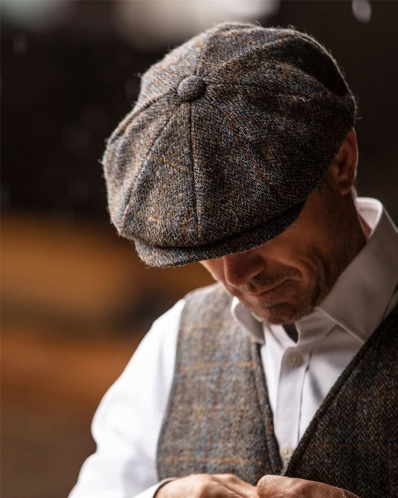 Amazon.com: Walker and Hawkes - Harris Tweed 8-Panel Thomas Baker