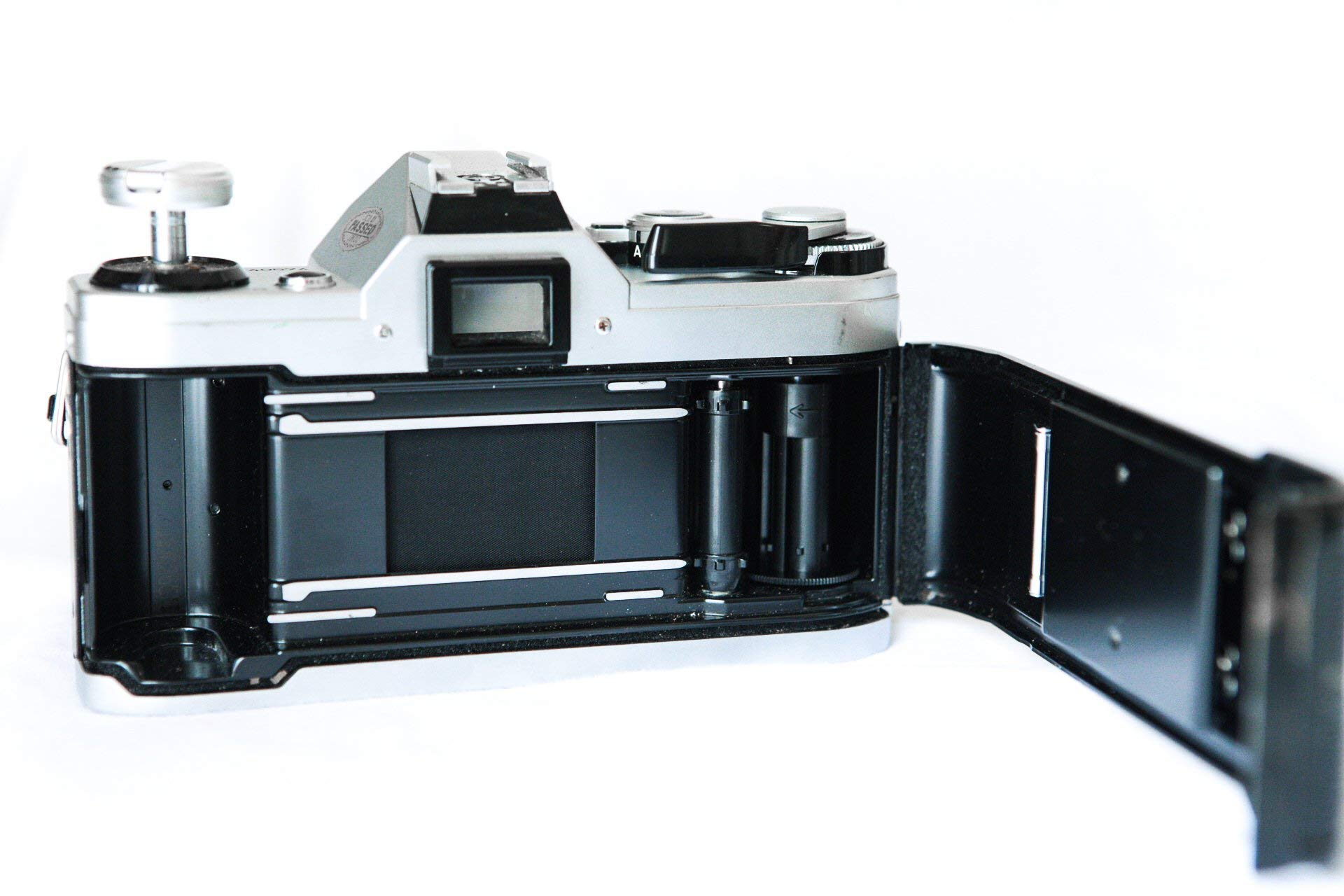 Amazon | Canon AE-1 35mmフィルムカメラ 50mm 1:1.8レンズ付き