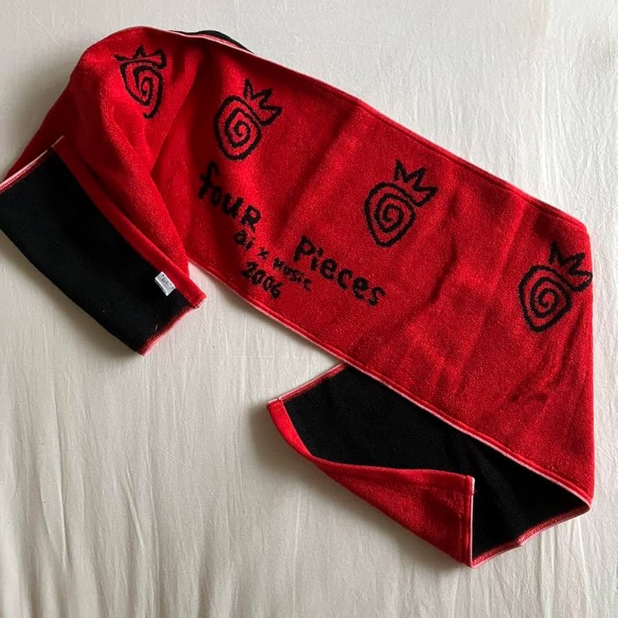 Amazon.co.jp: 大塚愛 ai 2006 マフラータオル タオル 赤 黒 いちご