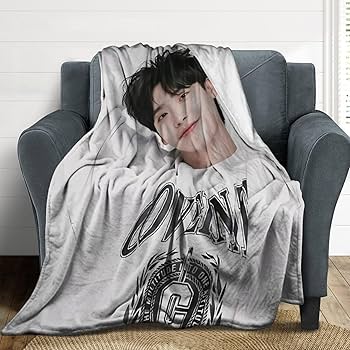 Amazon｜イジョンソク (15) 毛布 お昼寝ブランケット フランネル